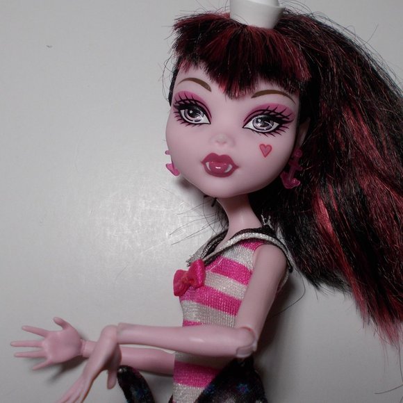 Monster High Draculaura the sailor Doll EUC - Picture 7 of 12